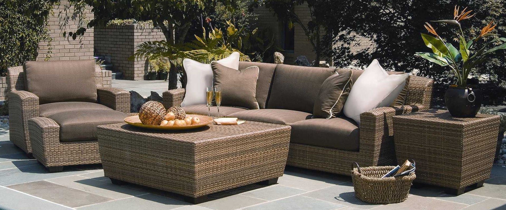 Tips for Choosing the Right Patio Furniture: Create the Perfect Outdoor Living Space