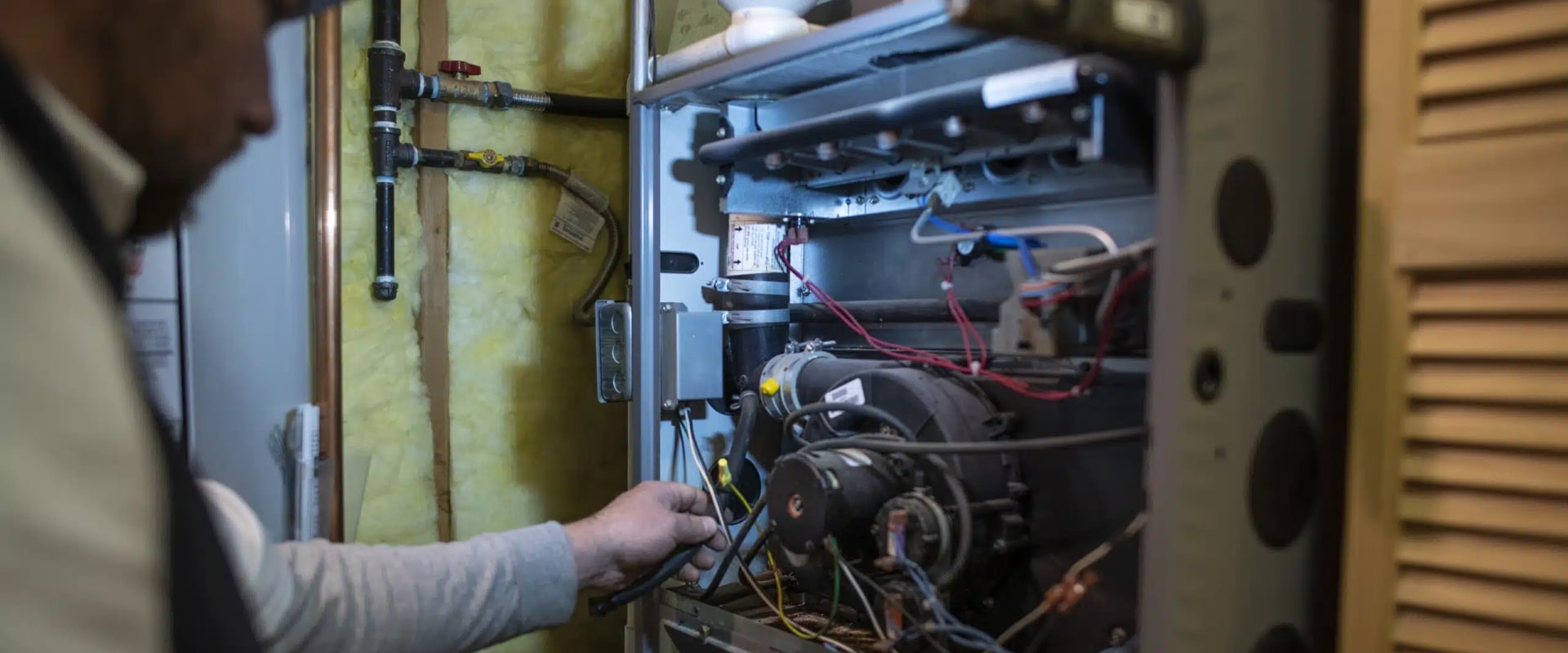 Common Gas Furnace Problems and How Professionals Fix Them